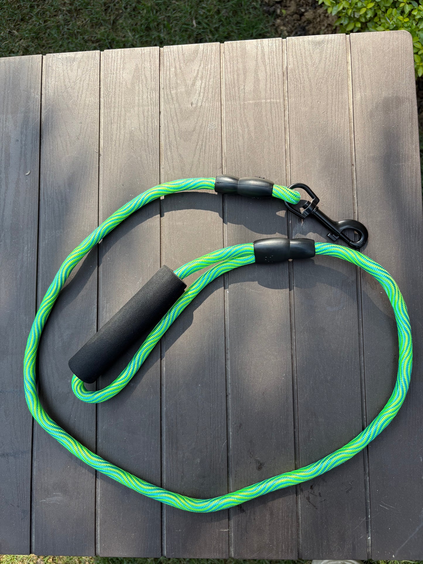 Heavy-Duty Reflective Rope Dog Leash with Padded Comfort Handle – For Medium & Large Dogs